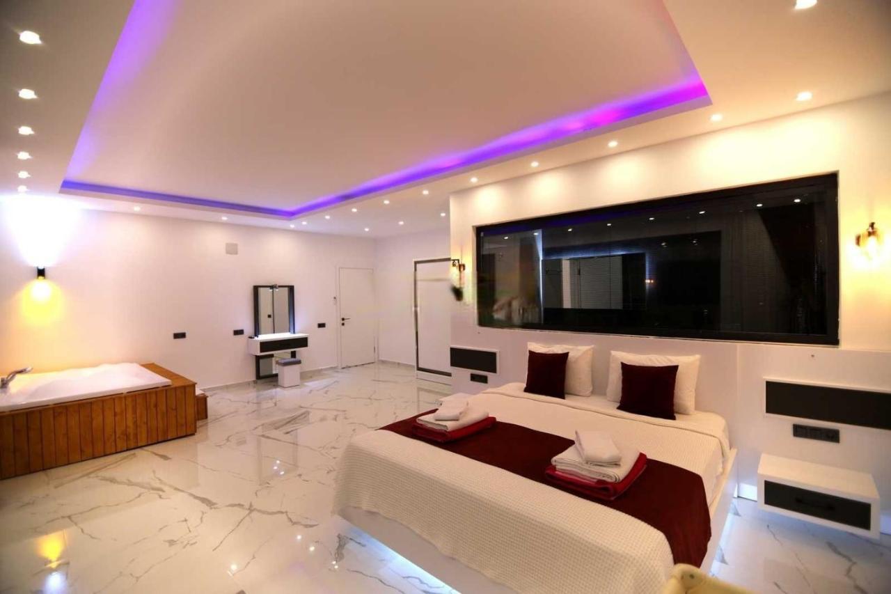 Villa Lycian-Kalkan 3 Bedroom-2 Jakuzzies-Sauna-Turkish Hamam-Huge Private Pool And Lovely Garden Kaş Extérieur photo