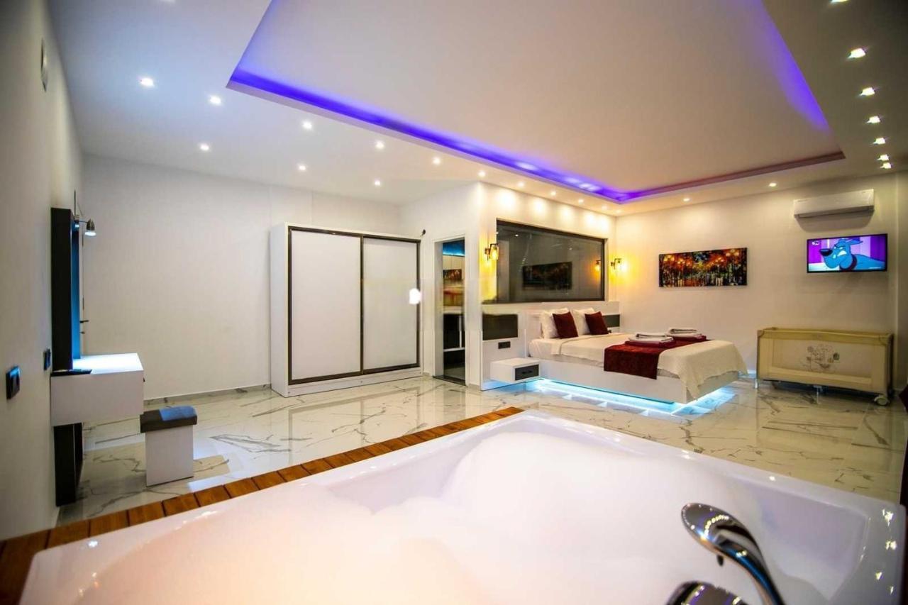 Villa Lycian-Kalkan 3 Bedroom-2 Jakuzzies-Sauna-Turkish Hamam-Huge Private Pool And Lovely Garden Kaş Extérieur photo